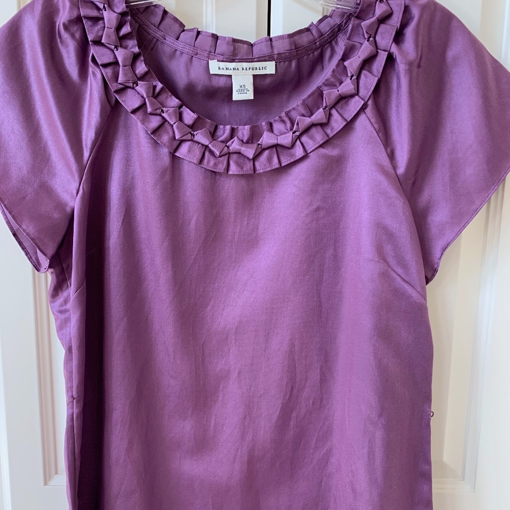 Beautiful Banana Republic Blouse, xs. Never Worn